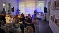 Zväčšiť fotografiu - Ocenenia v rámci flores musarum odovzdané, laureátom spievala sima magušinová - 20221010_171239