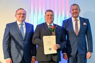 Zväčšiť fotografiu - Oceňujeme tých, ktorí nechávajú kultúru rozkvitať