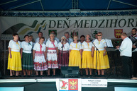 Zväčšiť fotografiu - Oslavujú obce aj celé regióny - TSK_víkend_mini-12
