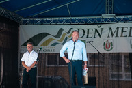 Zväčšiť fotografiu - Oslavujú obce aj celé regióny - TSK_víkend_mini-7