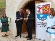 Otvorili kasáreň, vďaka ktorej trenčiansky hrad nikdy nedobyli - Hradna kasaren_otvorenie_2015