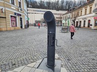 Zväčšiť fotografiu - Poesiomat prináša umenie rovno do trenčianskych ulíc - Poesiomat_2