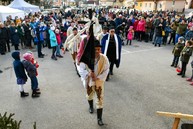 Zväčšiť fotografiu - Pravá fašiangová zábava sa niesla celým trenčianskym krajom - DSC_8670