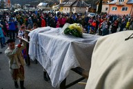 Zväčšiť fotografiu - Pravá fašiangová zábava sa niesla celým trenčianskym krajom - DSC_8674