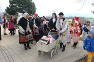 Zväčšiť fotografiu - Pravá fašiangová zábava sa niesla celým trenčianskym krajom - IMG_7172