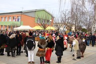 Zväčšiť fotografiu - Pravá fašiangová zábava sa niesla celým trenčianskym krajom - IMG_7189