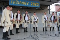 Zväčšiť fotografiu - Pravá fašiangová zábava sa niesla celým trenčianskym krajom - IMG_7506