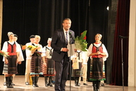 Seniori z folklórneho súboru senior klub vršatec ukázali, ako sa robí folklór - IMG_4913