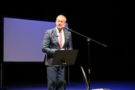 Zväčšiť fotografiu - Štyridsať rokov s jednou myšlienkou: nikdy sa neprestať učiť