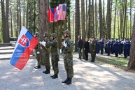 Ts_trenčania si na brezine slávnostne uctili pamiatku padlých - IMG_6764