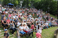 Trenčianska elektrická železnica oslávila 110 rokov svojej bohatej existencie. v mníchovej lehote sa 39.-krát stretli folklórne skupiny a súbory z trenčianskeho regiónu. - IMG_6141