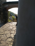Zväčšiť fotografiu - Trenčiansky hrad láka nielen turistov, ale aj seriálových tvorcov - IMG_20191030_145445