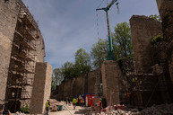 Zväčšiť fotografiu - Trenčiansky hrad už od polovice leta môžete navštíviť aj z jeho južnej strany - 20200507_TSK_TN_011w
