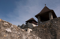 Zväčšiť fotografiu - Trenčiansky hrad už od polovice leta môžete navštíviť aj z jeho južnej strany - 20200507_TSK_TN_060w