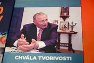 Zväčšiť fotografiu - V knižnici pribudli vzácne nepredajné knihy od bývalého prezidenta - DSC_9924