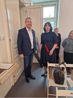 Zväčšiť fotografiu - V župnej galérii odštartoval týždeň slovenských knižníc - 20230306_130057