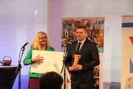 Zväčšiť fotografiu - V župnej galérii odštartoval týždeň slovenských knižníc - IMG_5522