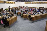 Viac ako tristo žiakov a študentov si v považskej bystrici pripomenulo 200. výročie narodenia buditeľa národnej myšlienky j. m. hurbana - IMG_5829