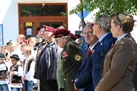 Zväčšiť fotografiu - Významného dňa pre obec drietoma sa zúčastnil aj trenčiansky župan