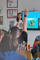 Zväčšiť fotografiu - Žiaci spojených škôl sa zahrali na paleontológov