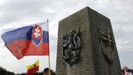 Zväčšiť fotografiu - Bratia v dobrom i zlom! - CqMu.velka_javorina_tasr_jpg