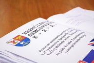 Zväčšiť fotografiu - Delegácia z britského veľvyslanectva navštívila župný úrad - IMG_4637