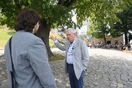 Zväčšiť fotografiu - Ronald weiser sa po rokoch opäť vrátil na trenčiansky hrad
