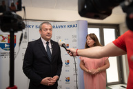 Zväčšiť fotografiu - Trenčiansky župan hostil rakúsku veľvyslankyňu - TSK_návšteva veľvyslankyne AT (17 of 25)