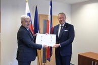 Zväčšiť fotografiu - Trenčiansky župan prijal ukrajinského veľvyslanca - IMG_0043_1