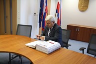 Zväčšiť fotografiu - Trenčiansky župan prijal ukrajinského veľvyslanca - IMG_0080