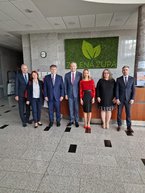 Zväčšiť fotografiu - Trenčiansky župan sa stretol s českým veľvyslancom - 20230412_110342