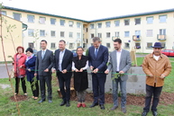 Ľuďom pomôže vytvoriť pocit domova tam, kde žijú. vresovcová záhrada v prievidzi podporená grantom zelené oči. - IMG_1381