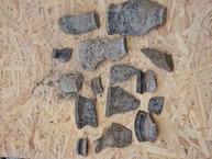 Zväčšiť fotografiu - Draškovičov kaštieľ sa stal náleziskom archeologických artefaktov - 20230721_130937