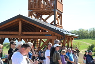 Zväčšiť fotografiu - Na mieste starej oskoruše vyrástla rozhľadňa