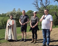 Zväčšiť fotografiu - Na mieste starej oskoruše vyrástla v beckove rozhľadňa