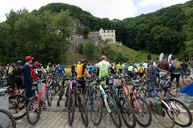 Zväčšiť fotografiu - Po novej cyklotrase sa za prvý mesiac previezlo viac ako 40 tisíc cyklistov - 20200601_TSK_cyklotrasa_110w