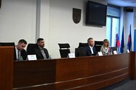 Zväčšiť fotografiu - Samosprávy v trenčianskom kraji najviac trápi nedostatok financií a zdravotníctvo - DSC_4348