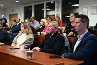 Zväčšiť fotografiu - Samosprávy v trenčianskom kraji najviac trápi nedostatok financií a zdravotníctvo - DSC_4372