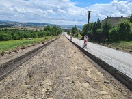 Zväčšiť fotografiu - Spoznávanie krás na oboch stranách hranice uľahčí vynovená cesta - TSK_Myjavsko_rekonštrukcia (2)