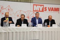 Transformáciu regiónu hornej nitry i rozpracovaný akčný plán bližšie predstavila panelová diskusia, prvé verejné prerokovanie hostila handlová - IMG_0677