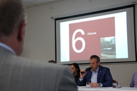 Transformáciu regiónu hornej nitry i rozpracovaný akčný plán bližšie predstavila panelová diskusia, prvé verejné prerokovanie hostila handlová - IMG_0784