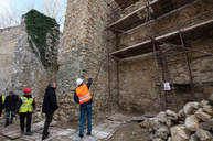 Zväčšiť fotografiu - Trenčiansky hrad odkryje vďaka projektu trebuchet viacero nových zákutí - 20200224_TN_hrad_014w_zmensena