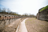 Zväčšiť fotografiu - Trenčiansky hrad ponúka nové výhľady i novosprístupnené zákutia - TSK_TN hrad_trebuchet_web (41)