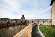 Zväčšiť fotografiu - Trenčiansky hrad ponúka nové výhľady i novosprístupnené zákutia - TSK_TN hrad_trebuchet_web (45)