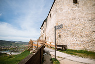Zväčšiť fotografiu - Trenčiansky hrad ponúka nové výhľady i novosprístupnené zákutia - TSK_TN hrad_trebuchet_web (66)