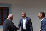 Zväčšiť fotografiu - V pohraničných obciach ľudí hranice nikdy nerozdelili