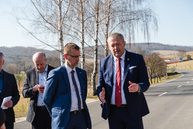 Zväčšiť fotografiu - Vďaka cezhraničnému projektu bolo vynovených viac ako 7,6 km cesty na oboch stranách hranice - TSK_Zlepšenie dostupnosti Bošáckej doliny_strih pásky_mini (35 of 54)