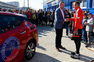 Zväčšiť fotografiu - Vďaka používaniu elektromobilov župa ušetrila už viac ako 27 ton emisií co2 - 20190416_SS╠îS╠î_Cyklisti_elektromobil_014w