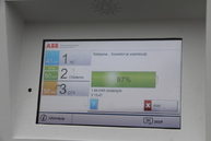 Zväčšiť fotografiu - Vďaka používaniu elektromobilov župa ušetrila už viac ako 27 ton emisií co2 - RYCHLONABIJACKA_PD__8_