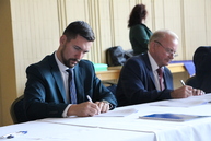 Výstavbu 50 km cyklotrasy na hornej nitre podporili podpisom memoranda - IMG_4296